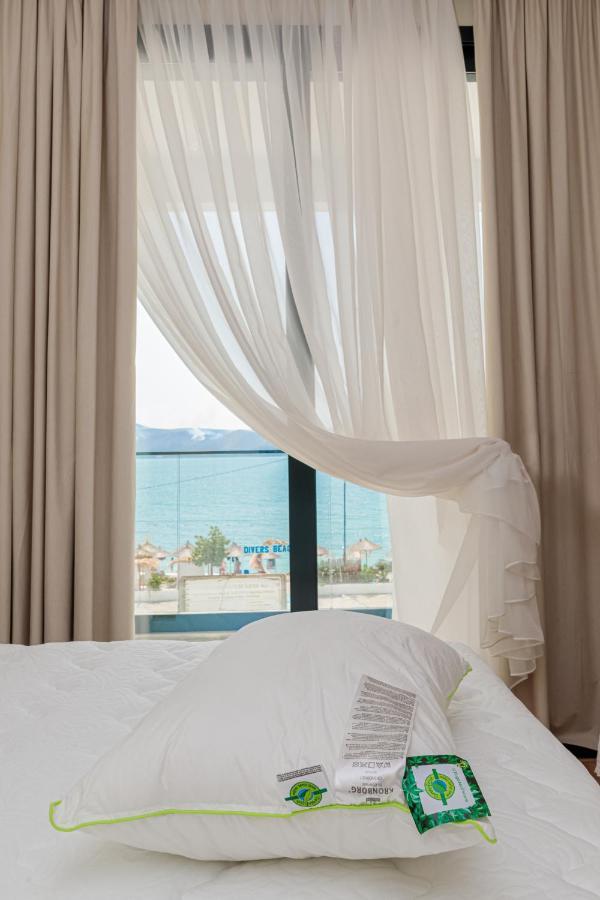 B&B Champagne, Vlore Bay Radhimë Exteriör bild